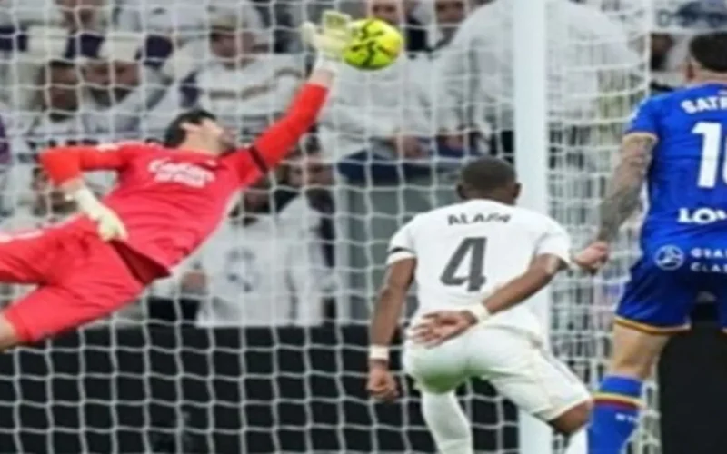 خيتافي يعرقل مشوار ريال مدريد ويمنح برشلونة فرصة ذهبية في صدارة الدوري